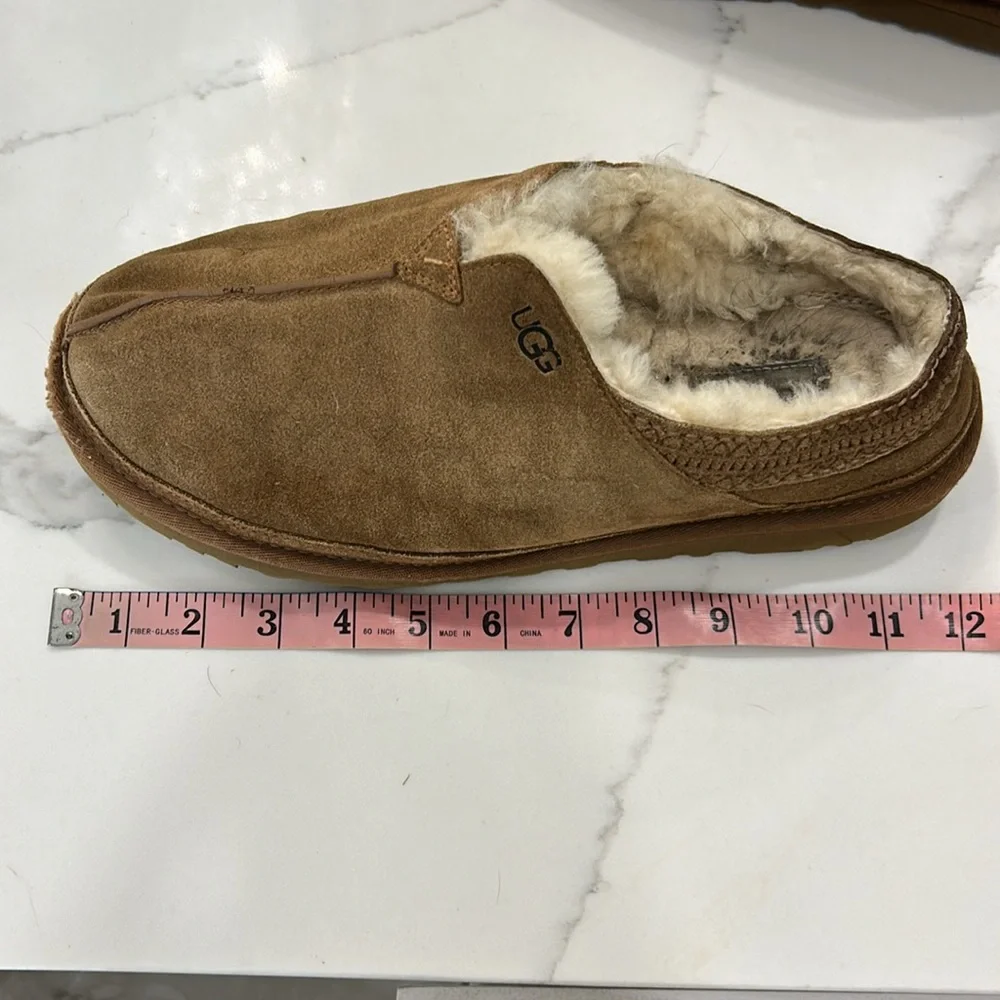 UGG Neuman Chestnut Slippers. Size‎ 13